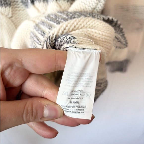 J Crew cable knit cream blue crewneck chunky sweater size XS - Picture 3 of 4